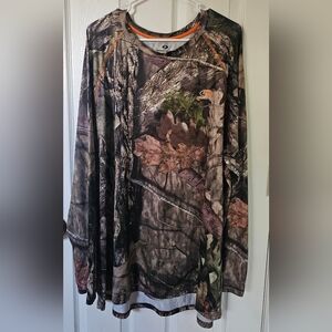 Mossy Oak Camouflage Long Sleeve Shirt - EUC